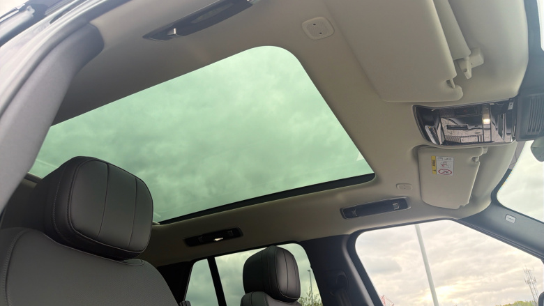 Land Rover Range Rover 3.0 P460e SE 4dr Auto Estate